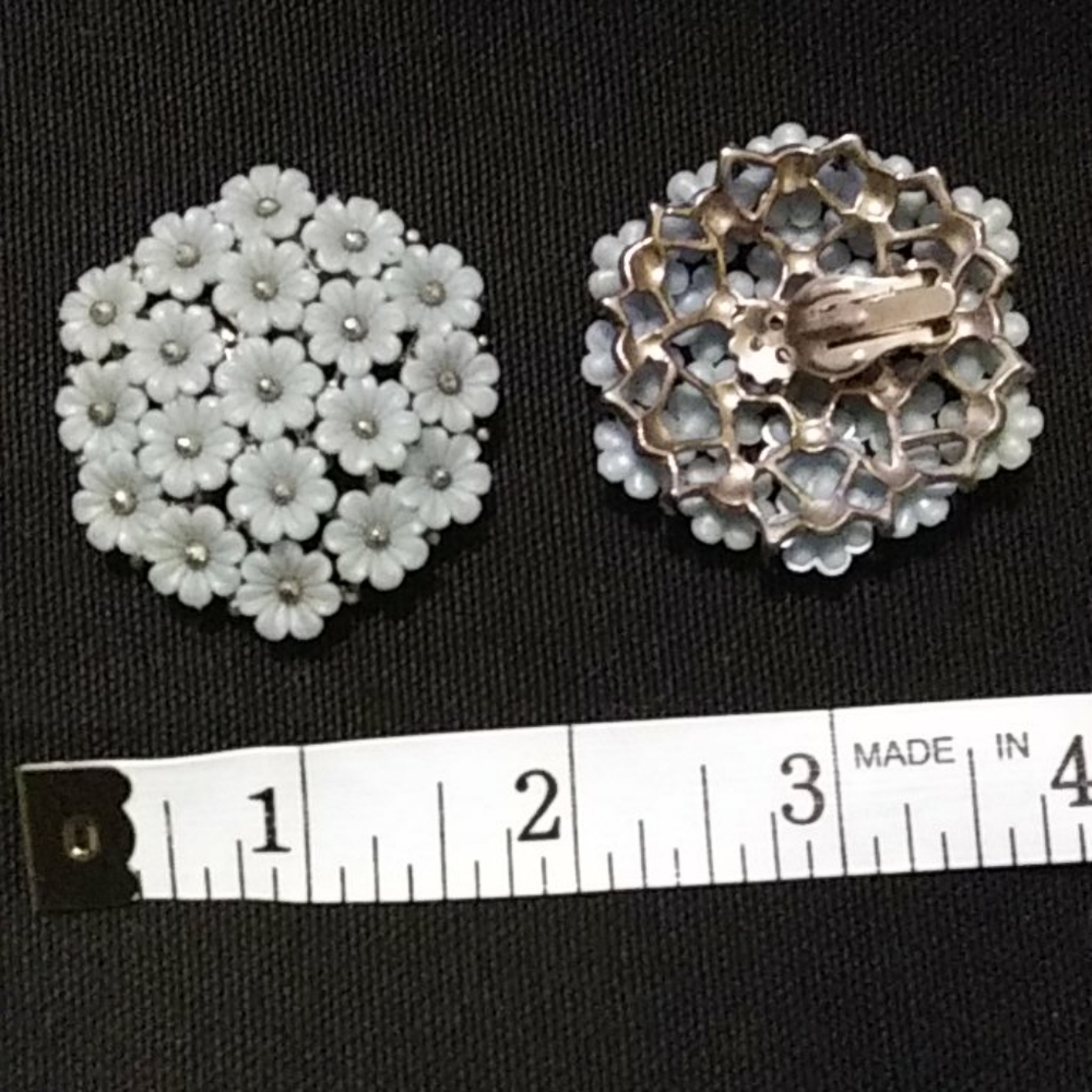 Vintage clip on earrings